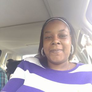 Meet your Posher, Monique